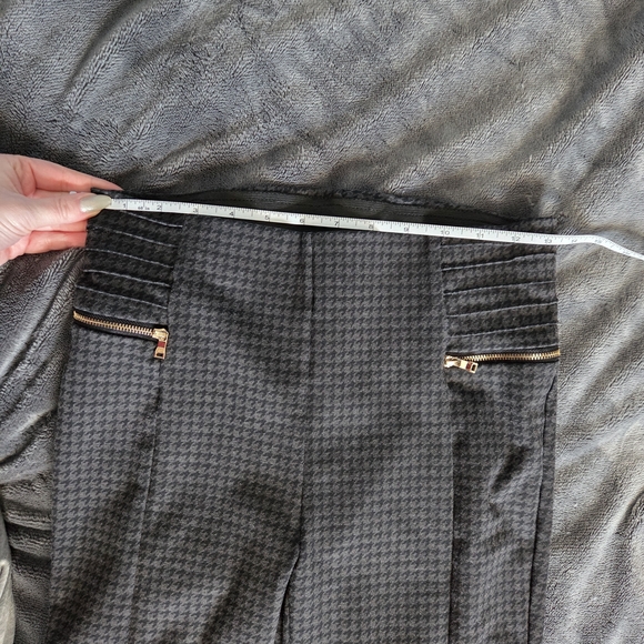 Women's Gray Houndstooth Pants - Picture 7 of 12